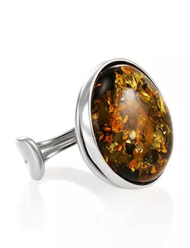 Кольцо «Глянец» с вставкой натурального искрящегося зеленого янтаря