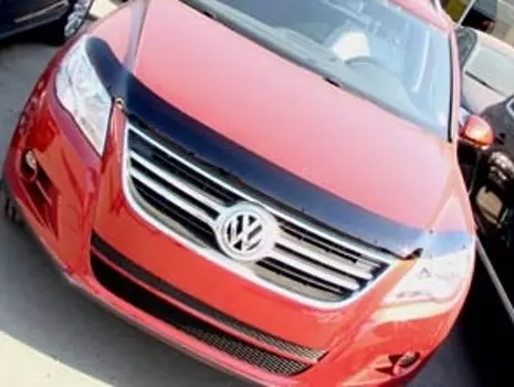 Дефлектор капота, темный SIM SVOTIG0812 Volkswagen Tiguan 2008 - 2016