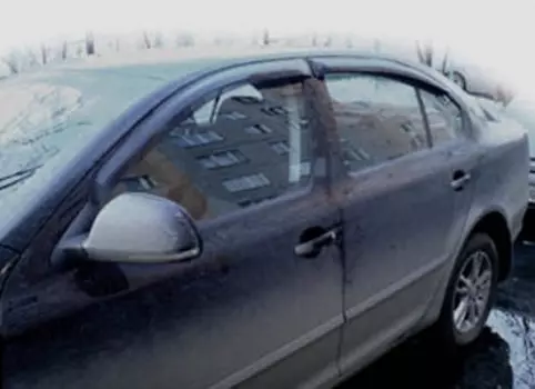 Дефлекторы боковых окон, темные, 4 части (HB) SIM SSCOCTH0932 Skoda Octavia II 2004 - 2012