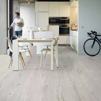 Ламинат «Дуб Комо» водостойкий 33 класс толщина 8 мм с фаской 1.596 м²