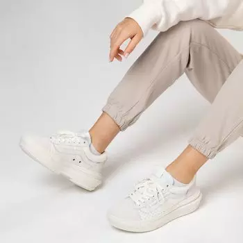 Кеды Vans Old Skool Overt Plus