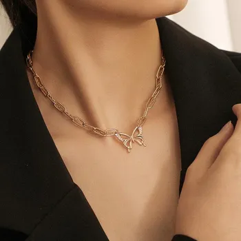 Fashion Trend Personality Double Layer Imitation Pearl Butterfly Pendant Necklace Clavicle Chain Party Jewelry Exquisite Gifts