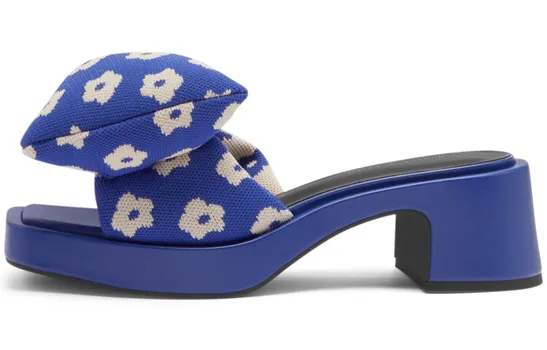 Шлепанцы и сланцы CHARLES&KEITH Slide Slippers Women's