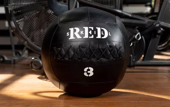 Медицинский набивной мяч RED Skill 3 кг