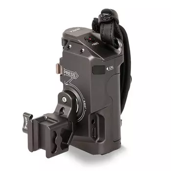 Рукоятка правая Tilta Tiltaing Advanced Focus Handle (NP-F570) Type VI Серая TA-RFH6-57-G