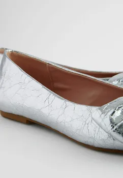 Балетки Forever Comfort Point Toe Bow Next, серебро
