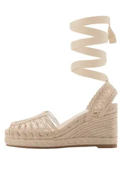 Босоножки на танкетке WITH STRAPS - Platform sandals Mango, кремовый