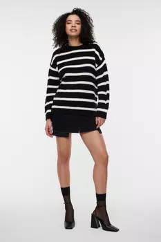 Свитер oversize акриловый тонкой вязки
