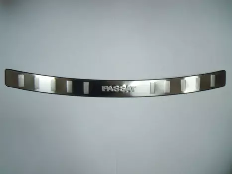 Накладка на задний бампер (нержавеющая сталь, с логотипом) JMT 24334 Volkswagen Passat (B7) 2011 - 2014