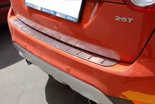 Накладка на задний бампер с силиконом, нержавеющая сталь Alu-Frost 10-2085 Ford Kuga 2008-