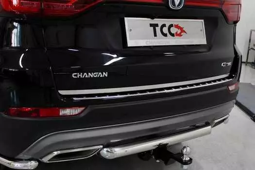 Накладка на заднюю дверь TCC CHANCS7520-09 Changan CS75 2020