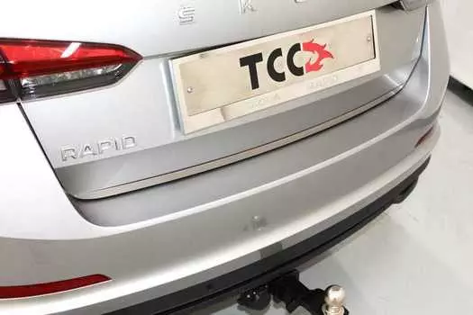 Накладка на заднюю дверь TCC SKORAP20-18 Skoda Rapid 2020-