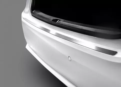 Накладка на наружный порог багажника Rival Toyota Corolla 2019-