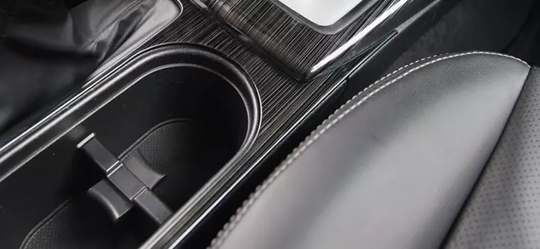 Накладка на подстаканники (нержавеющая сталь) для Subaru Forester 2013 - 2015