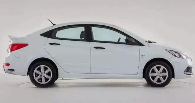 Накладка на порог (без покраски) Yuroltuning HS-02.05.00 Hyundai Solaris 2017 -