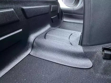 Накладка на тоннель 2 ряда (консоль с подстаканниками) Мавико M01HSSUO0332 для Hyundai Solaris 2017-