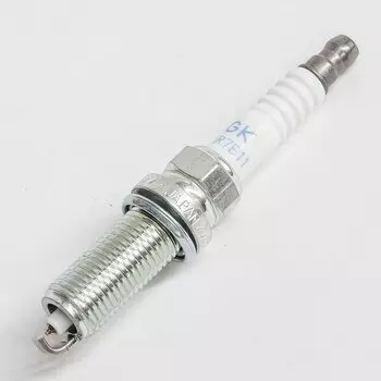 Свеча зажигания NGK Laser Iridium двойная с иридиевым электродом и удлиненной резьбой, арт. ILKAR7B11