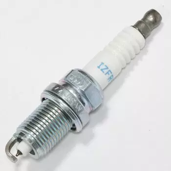 Свеча зажигания NGK Laser Platinum двойная с платиновым электродом, арт. PFR5A-11