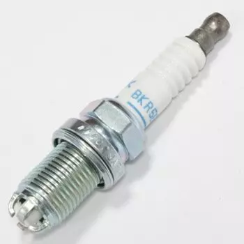 Свеча зажигания NGK Laser Platinum с платиновым электродом, арт. BKR5EQUPA