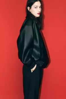Куртка-бомбер oversize из искусственной кожи