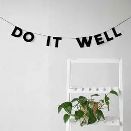 Гирлянда "DO IT WELL"
