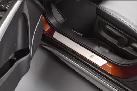 Комплект накладок на дверные пороги (алюминий) Suzuki 990E0-61M60-001 для Suzuki SX4 2016 -