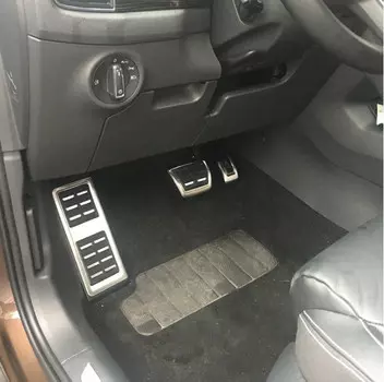 Комплект накладок на педали Skoda Karoq 2020 (Шкода Карок)