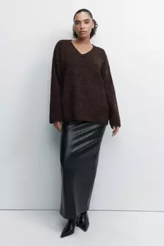 Джемпер oversize крупной вязки с V-вырезом