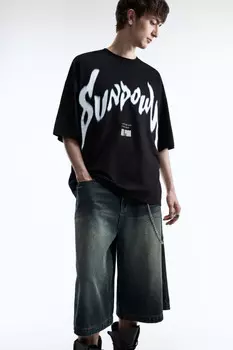 Футболка oversize с принтом в стиле гранж