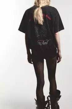 Футболка oversize с принтом в стиле гранж