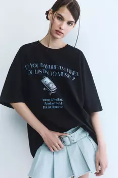 Футболка oversize с принтом в стиле нулевых