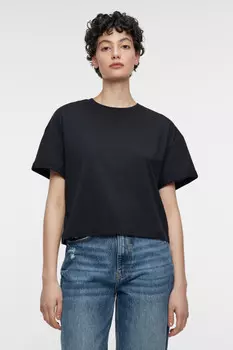 Футболка oversize укороченная с подвернутыми рукавами