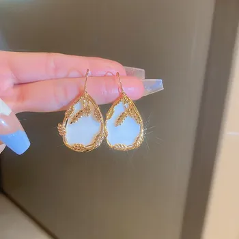 GemChic женские серьги, простые серьги-гвоздики с иглами, модные милые красочные серьги с имитацией драгоценных камней, ювелирные изделия на день рождения, Рождество, подарок