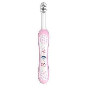 Chicco Зубная щетка с эргономичной ручкой, 6 мес.+, цвет розовый