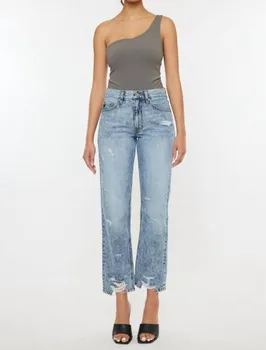 Джинсы Trevie Ultra High Rise Straight Leg Jeans в цвете Medium Stone Wash KanCan