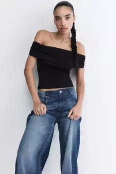 Топ off-shoulders облегающий в рубчик