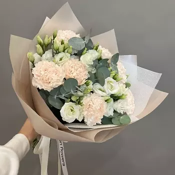 ELEVEN FLOWERS Нежный букет из эустомы