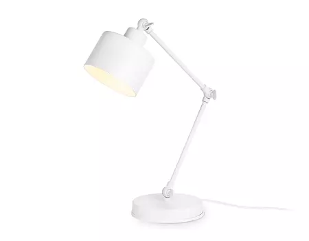 Настольная лампа Ambrella Traditional TR8152