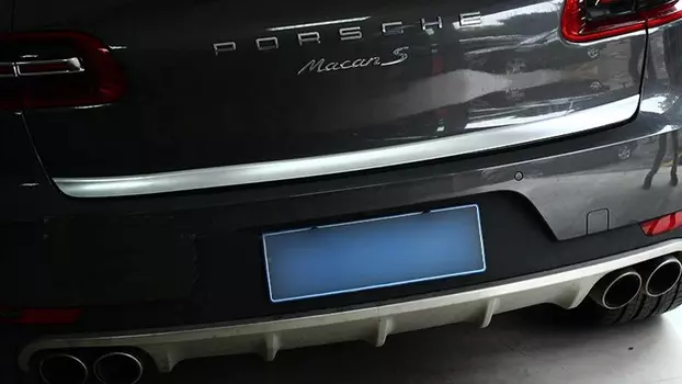 Молдинг матовый на заднюю дверь для Porsche Macan 2013 -