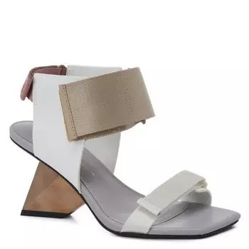 Босоножки United Nude