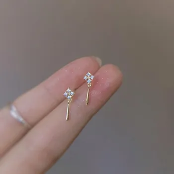 Винтажные серьги с четырьмя листами клевера, модные роскошные мини-маленькие серьги, компактные женские серьги золотой