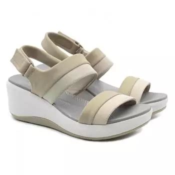 Женские босоножки Clarks (Step Cali Muir 26159920), бежевые