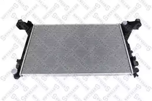 Радиатор системы охлаждения двигателя STELLOX 10-26036-SX
