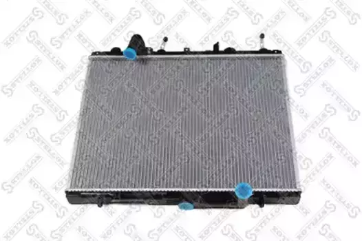 Радиатор системы охлаждения двигателя STELLOX 10-26835-SX