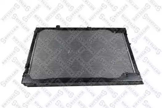 Радиатор системы охлаждения двигателя STELLOX 81-03369-SX