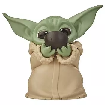 Фигурка Hasbro SW Bounty Collection Mandalorian The Child Sipping Soup №2 F1253, 5,5 см