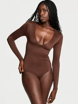 BODYWEAR от Victoria с инновационным боди FeatherSoft с V-образным вырезом Victoria'S Secret, цвет Ganache