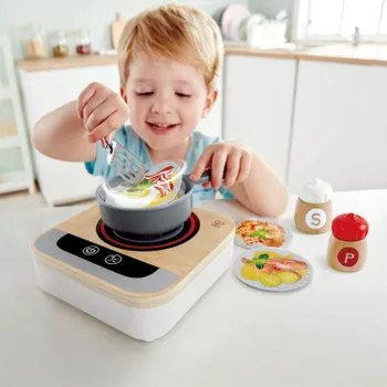 Игровой набор Hape "Плита со сковородой"