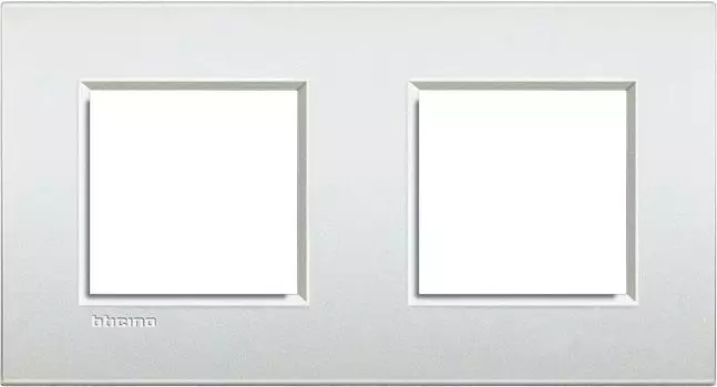 LNE4802M2PR Рамка LivingLight Air Белый жемчуг 2+2 модуля Bticino
