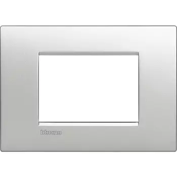 LNC4803TE Рамка LivingLight Air Алюминий 3 модуля Bticino